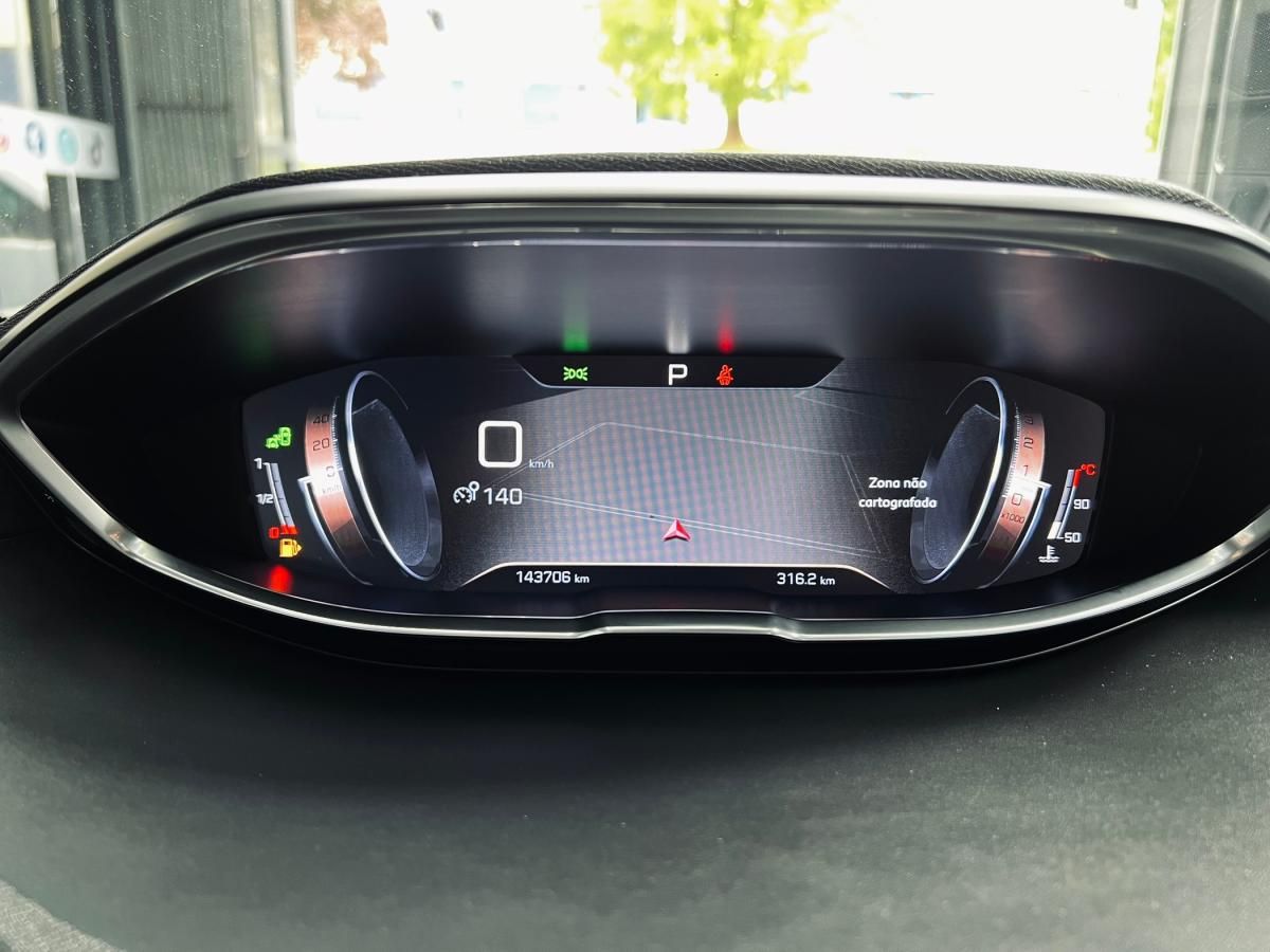 peugeot-3008-2018-diesel-1997cc