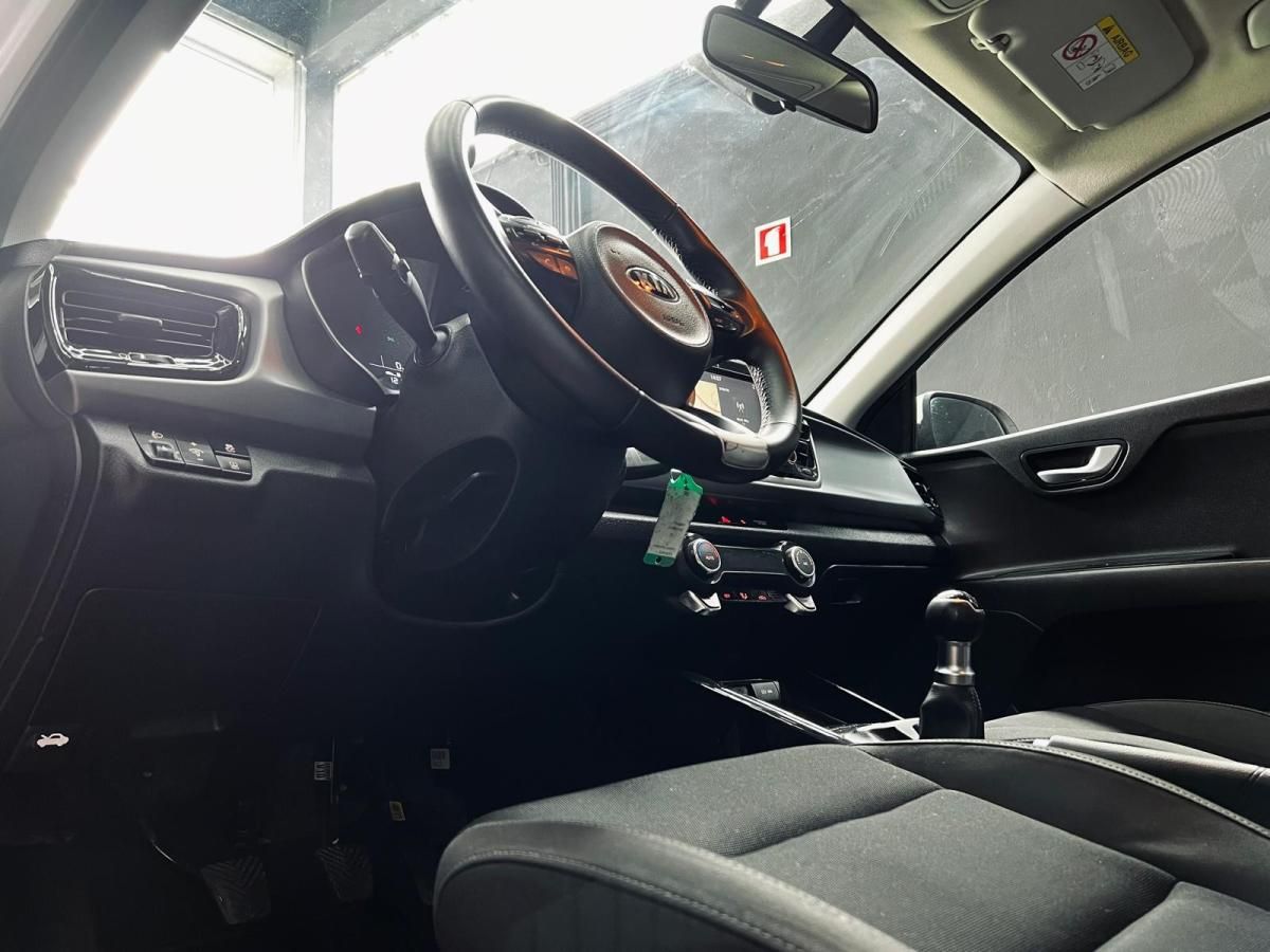 kia-rio-2018-gasolina-1248cc