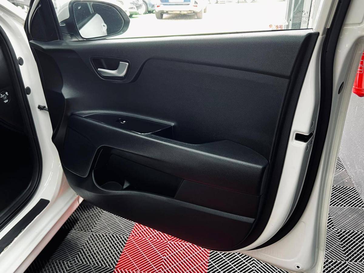 kia-rio-2018-gasolina-1248cc
