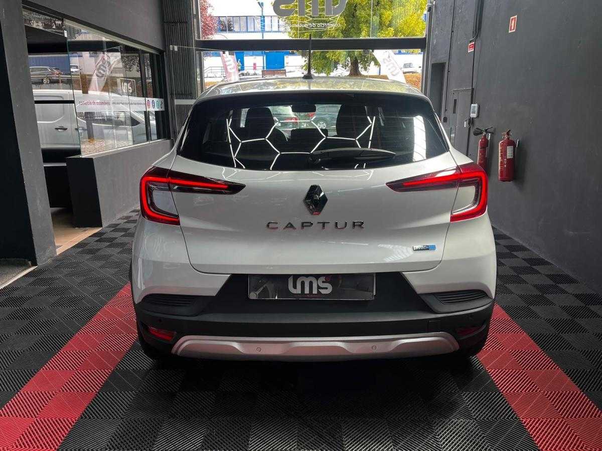 renault-captur-2022-hibrido-a-gasolina-1598cc