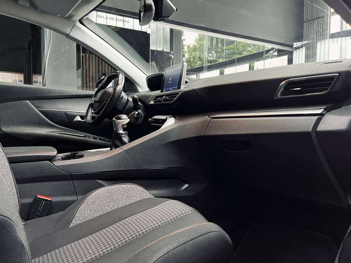 peugeot-3008-2019-diesel-1499cc