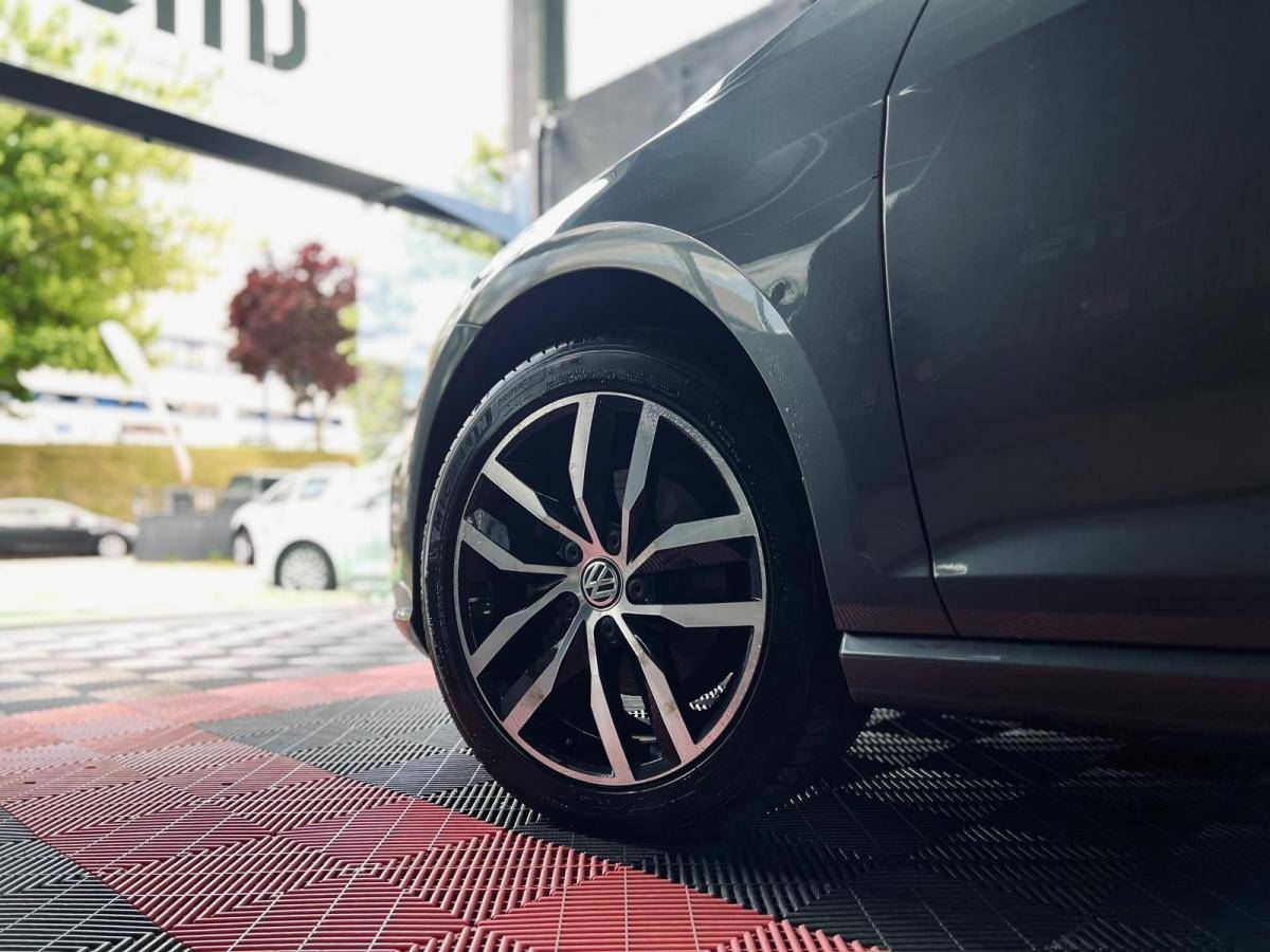 volkswagen-golf-2018-diesel-1598cc