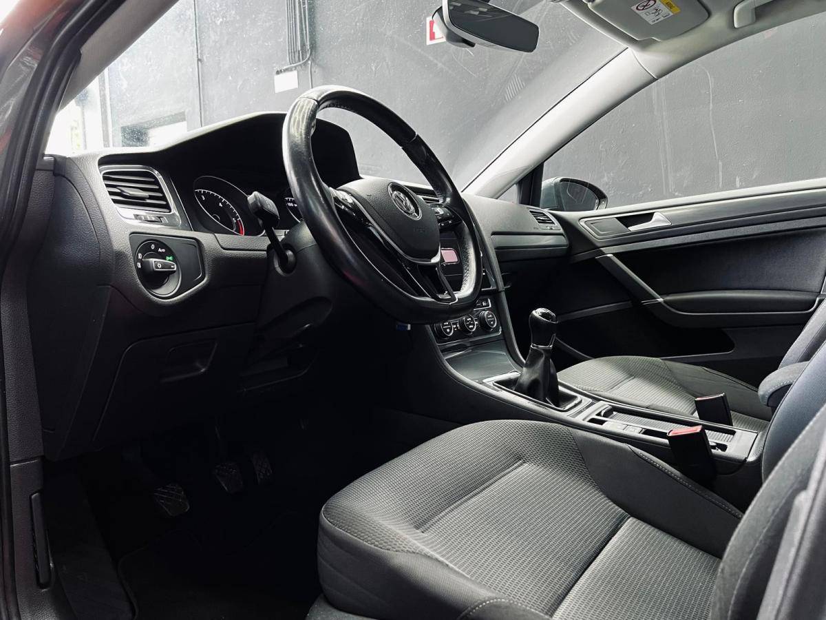 volkswagen-golf-2018-diesel-1598cc