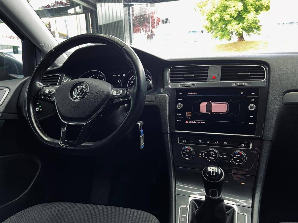 volkswagen-golf-2018-diesel-1598cc