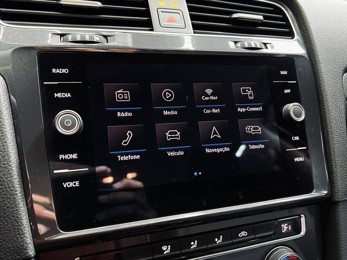 volkswagen-golf-2018-diesel-1598cc