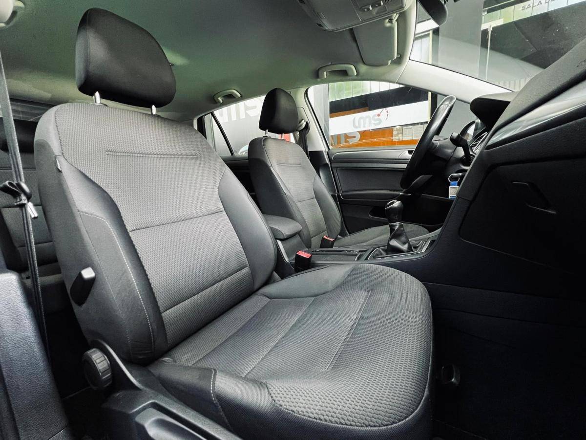 volkswagen-golf-2018-diesel-1598cc
