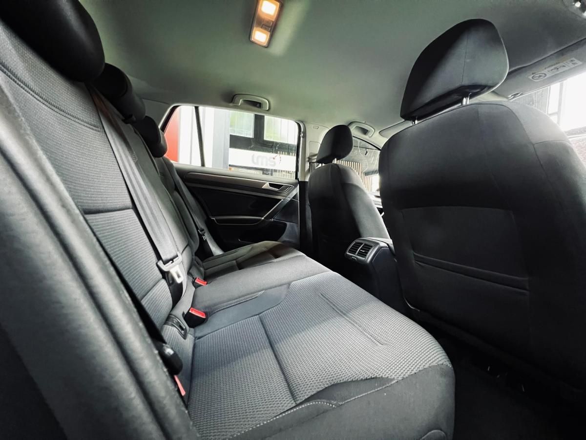 volkswagen-golf-2018-diesel-1598cc