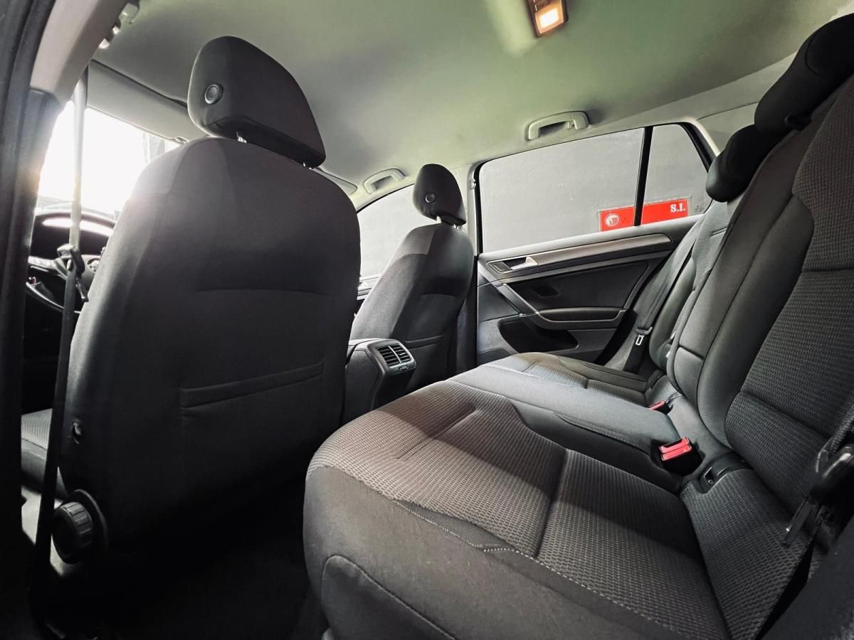 volkswagen-golf-2018-diesel-1598cc