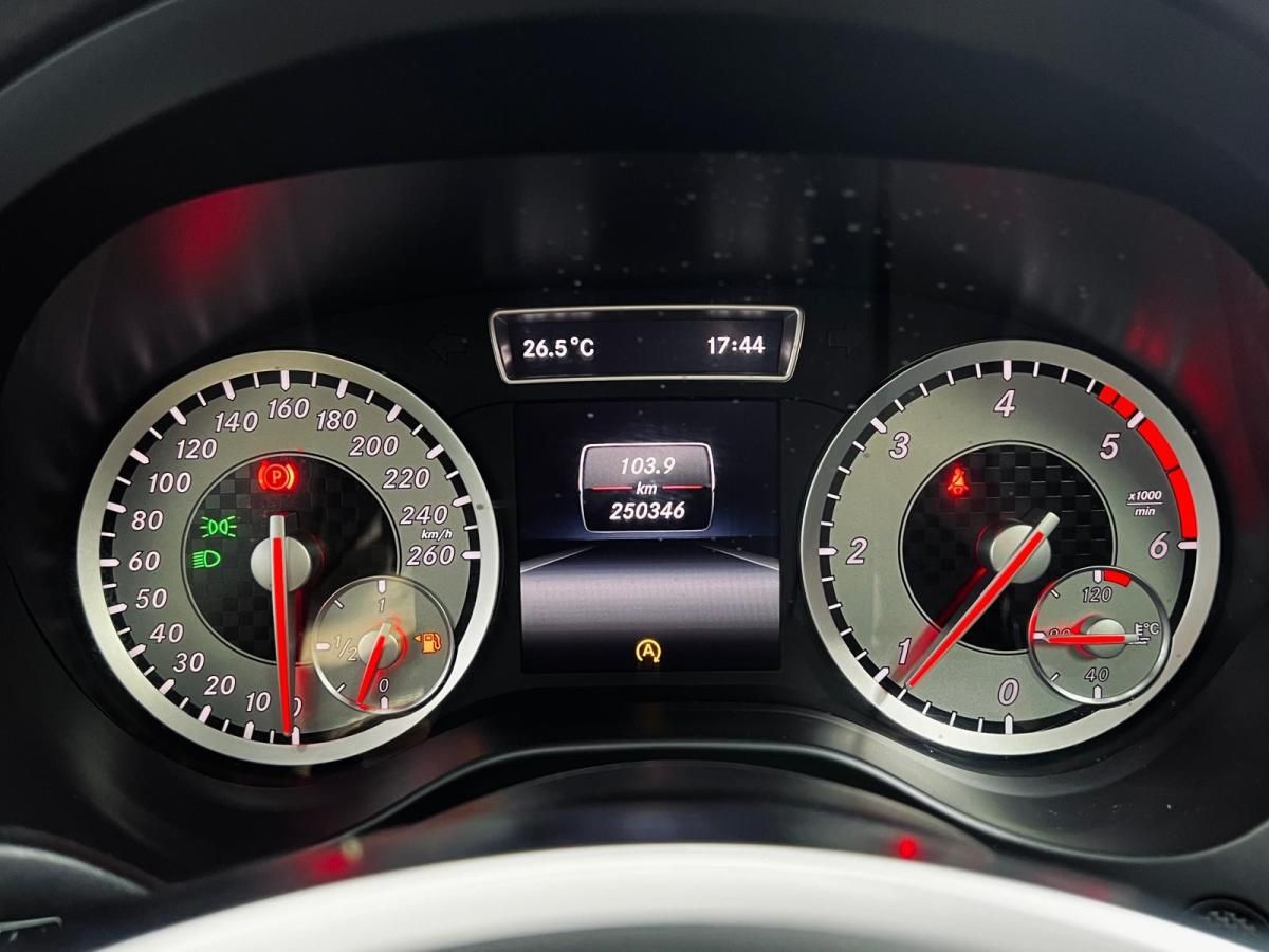 mercedes-benz-classe-a-2015-diesel-1461cc