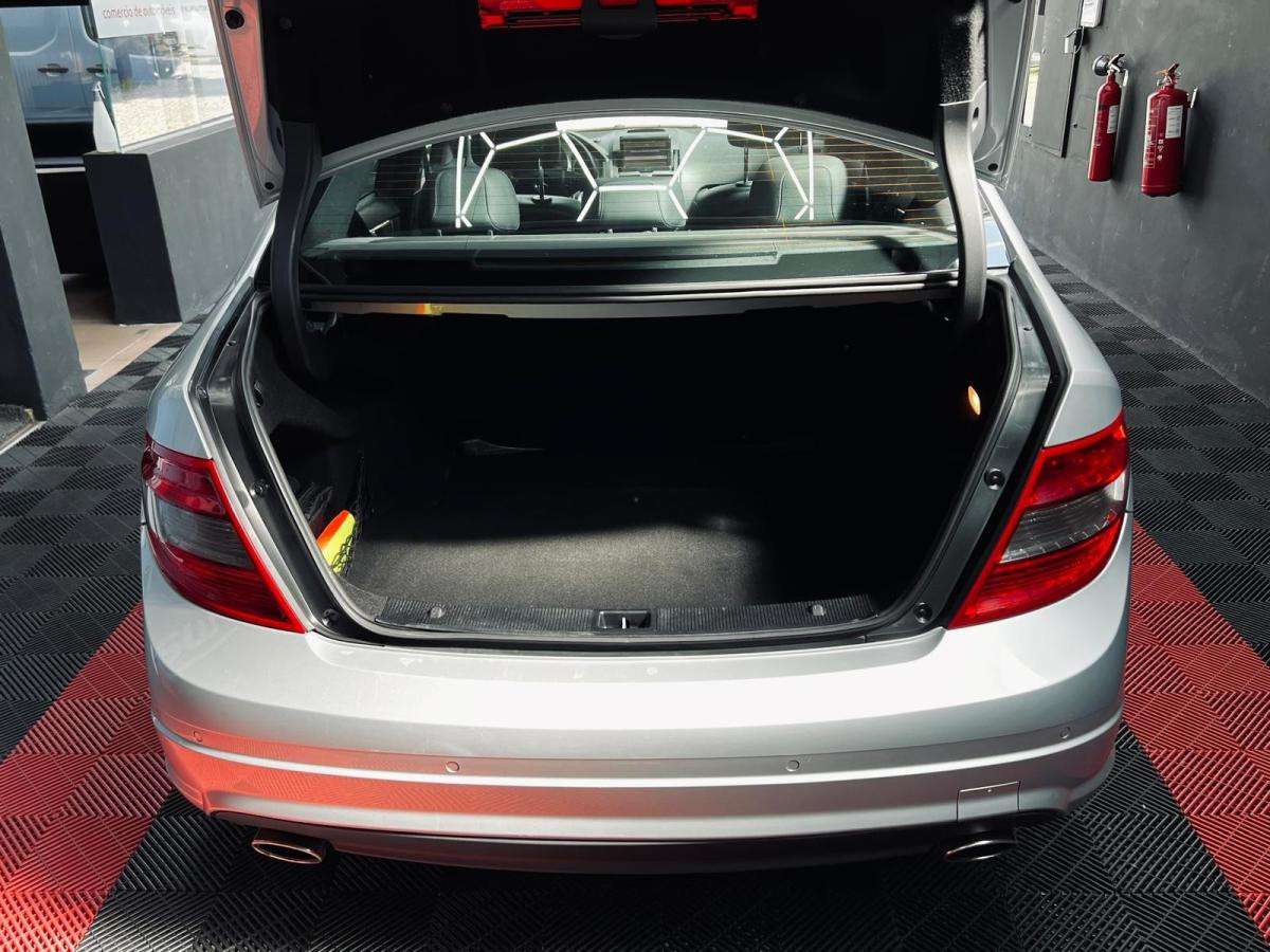 mercedes-benz-classe-c-2009-diesel-2987cc