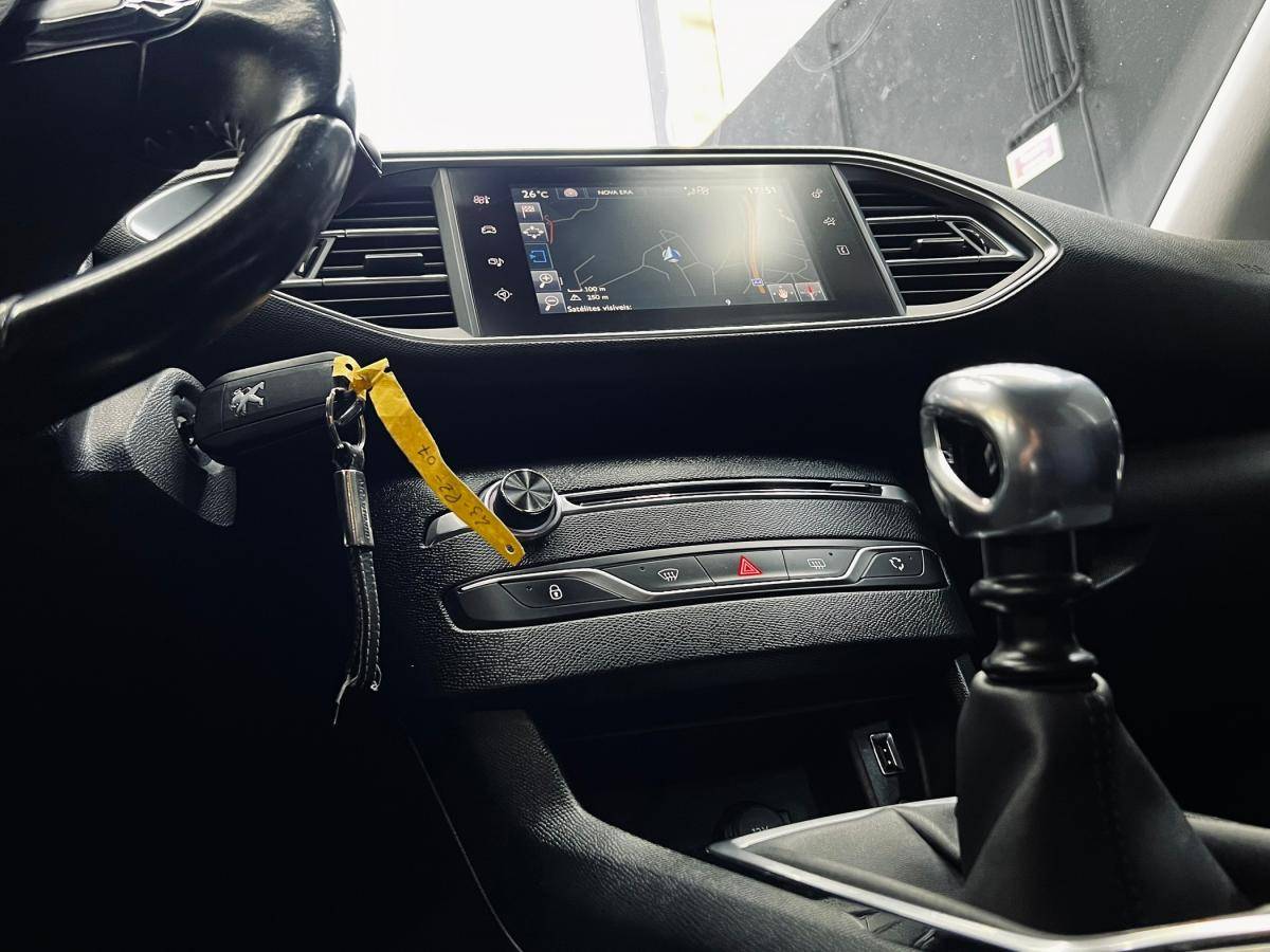 peugeot-308-2015-diesel-1560cc