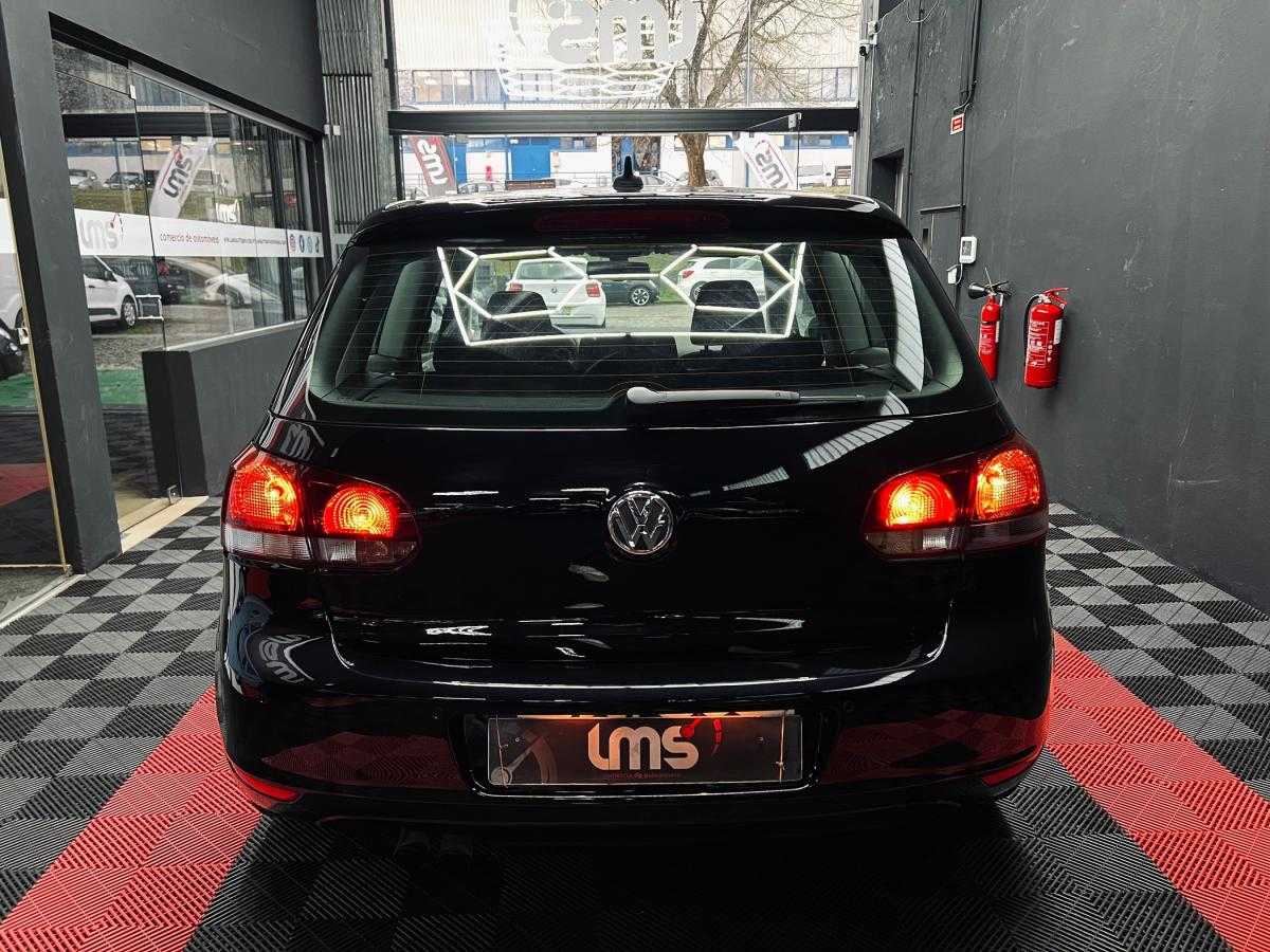 volkswagen-golf-2009-diesel-1968cc
