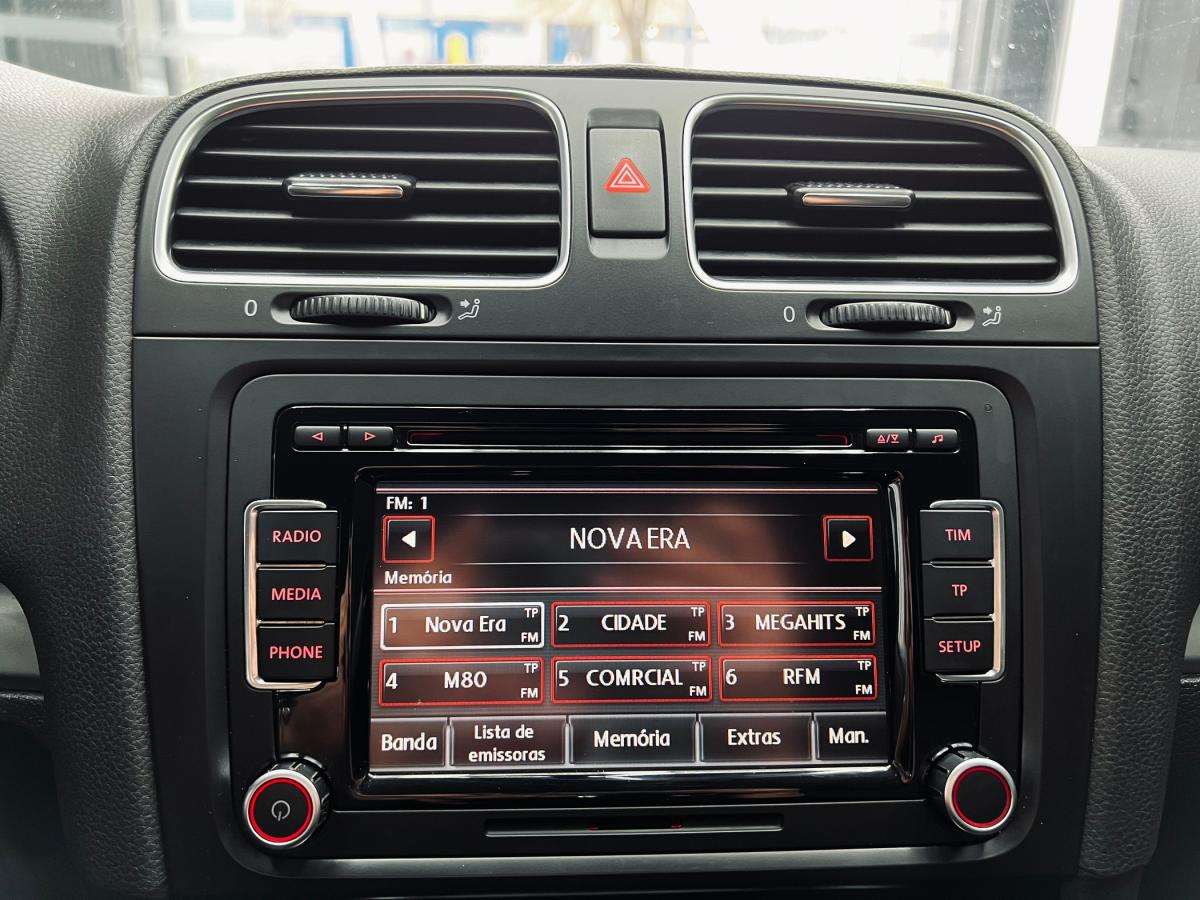 volkswagen-golf-2009-diesel-1968cc