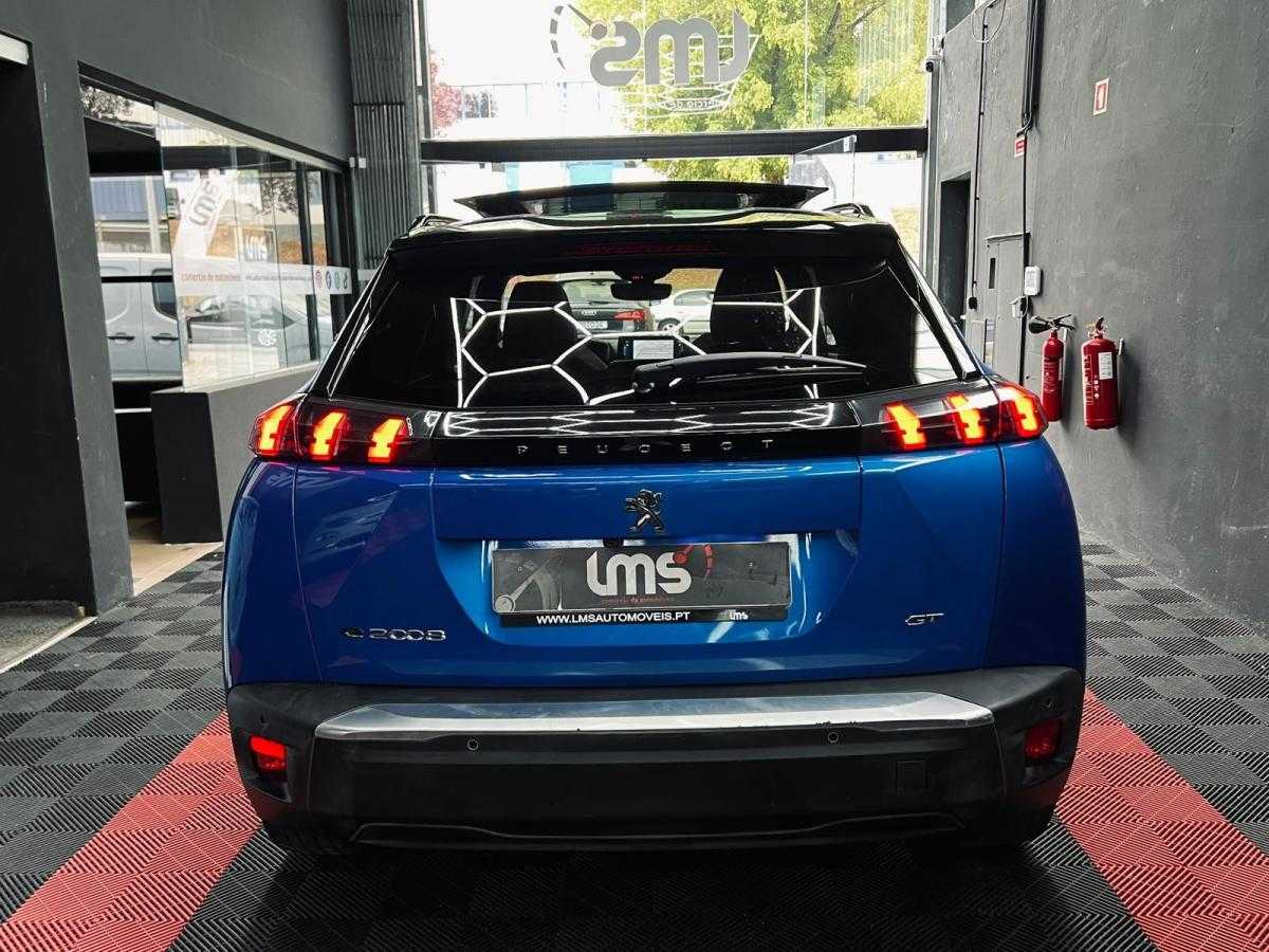 peugeot-2008-2020-eletrico-500cc