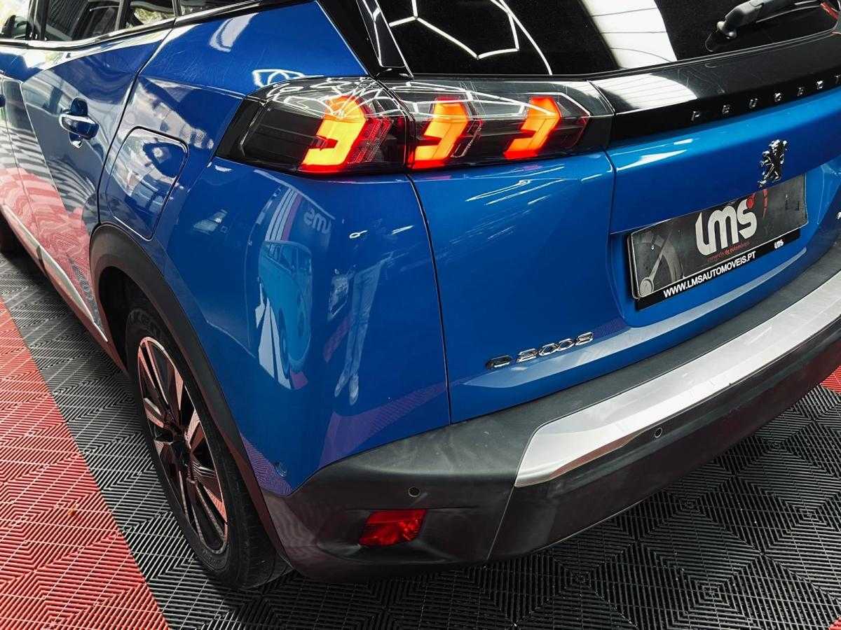 peugeot-2008-2020-eletrico-500cc