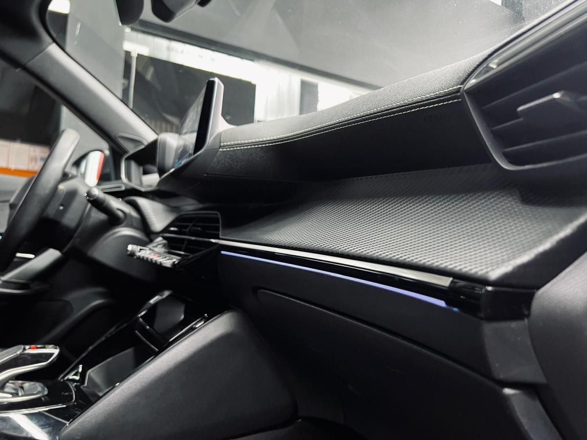 peugeot-2008-2020-eletrico-500cc