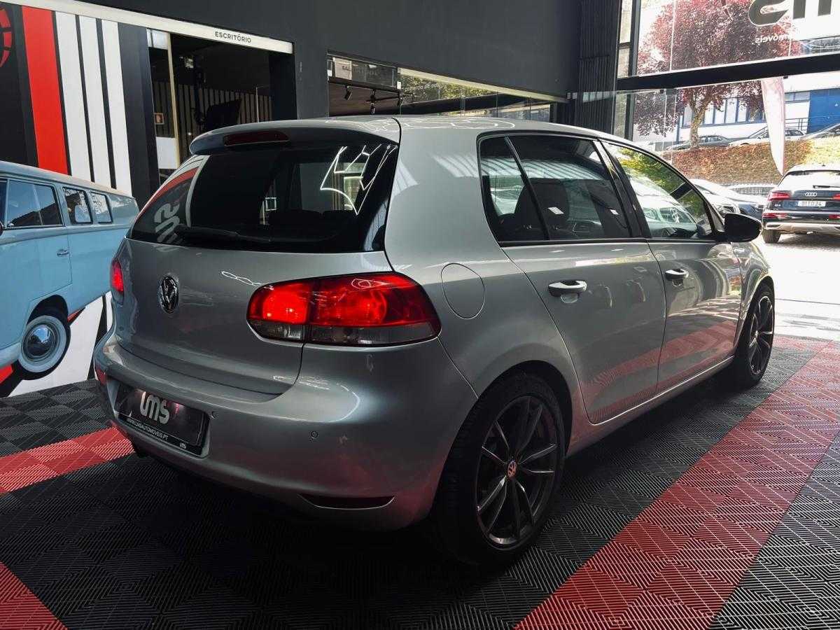 volkswagen-golf-2010-diesel-1598cc