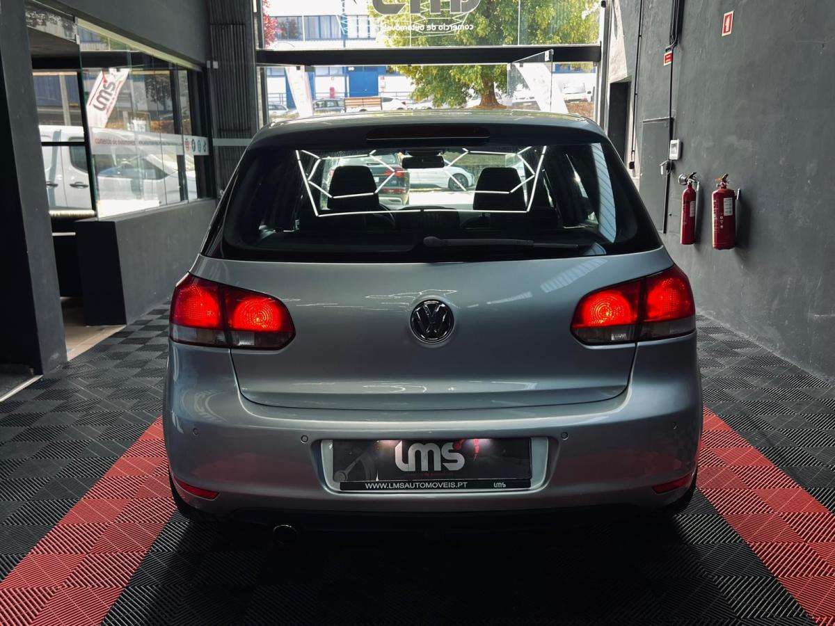 volkswagen-golf-2010-diesel-1598cc