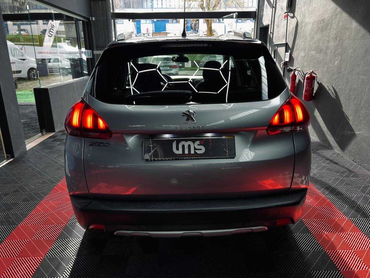 peugeot-2008-2018-gasolina-1199cc