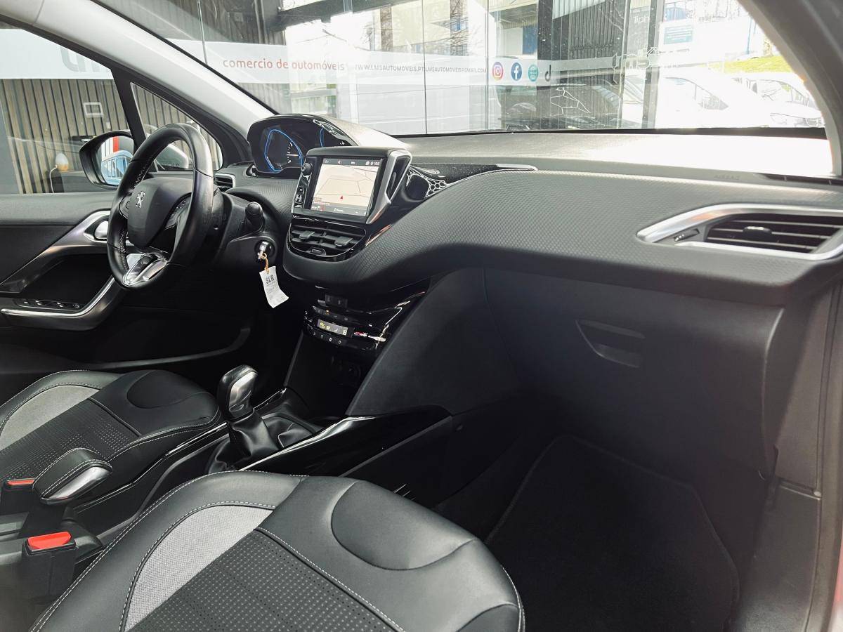 peugeot-2008-2018-gasolina-1199cc