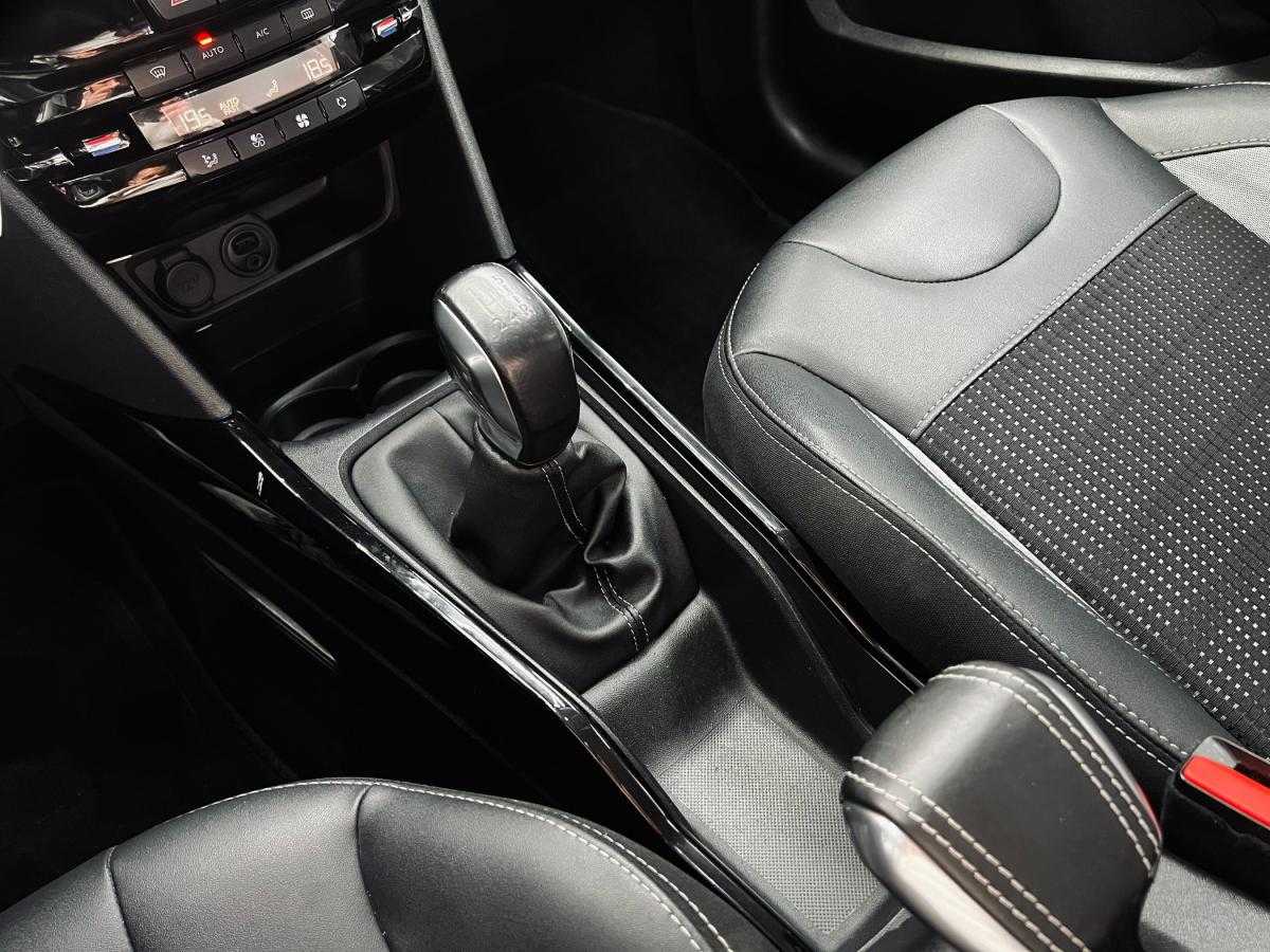 peugeot-2008-2018-gasolina-1199cc