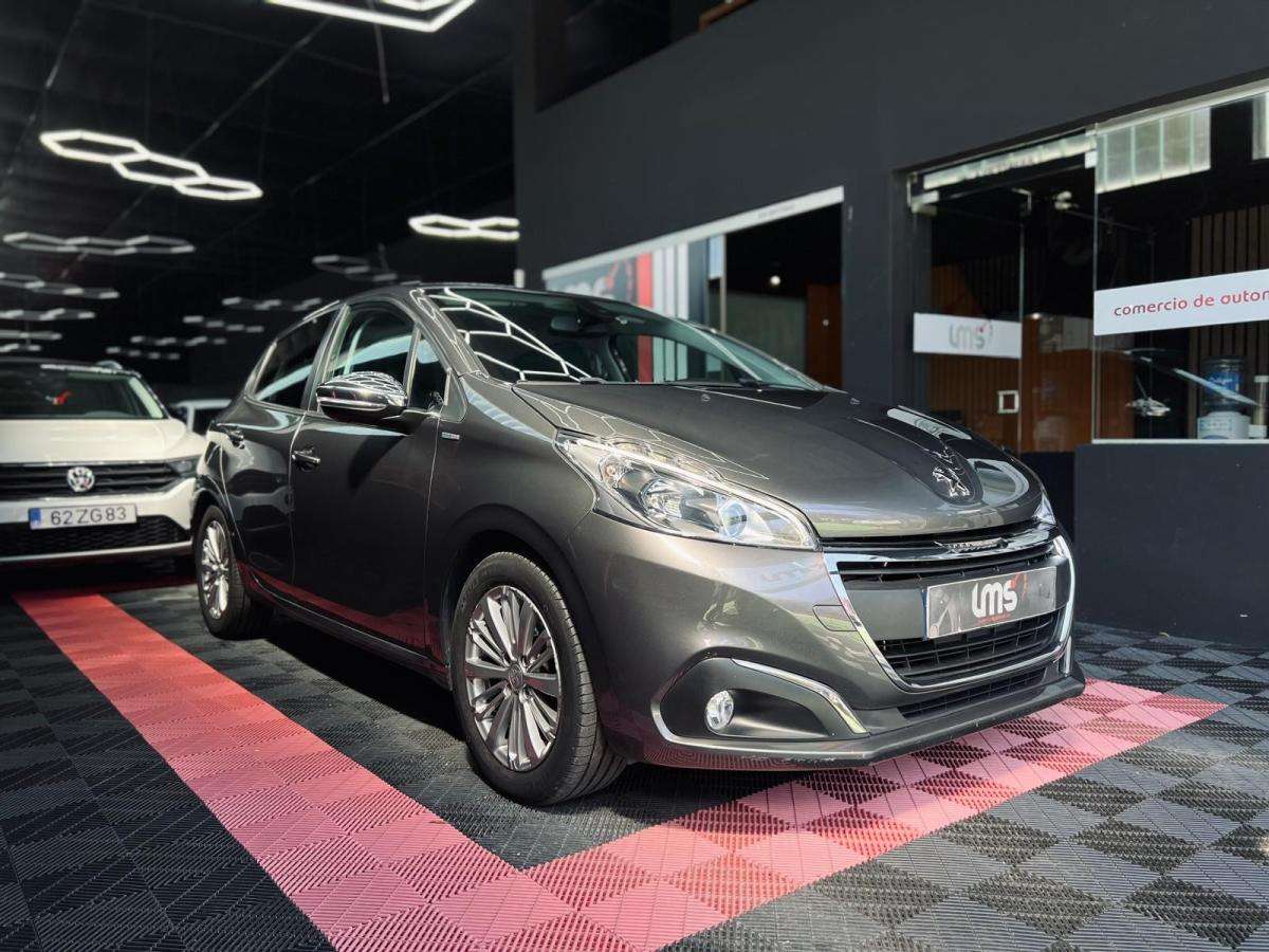 peugeot-208-2018-gasolina-1199cc
