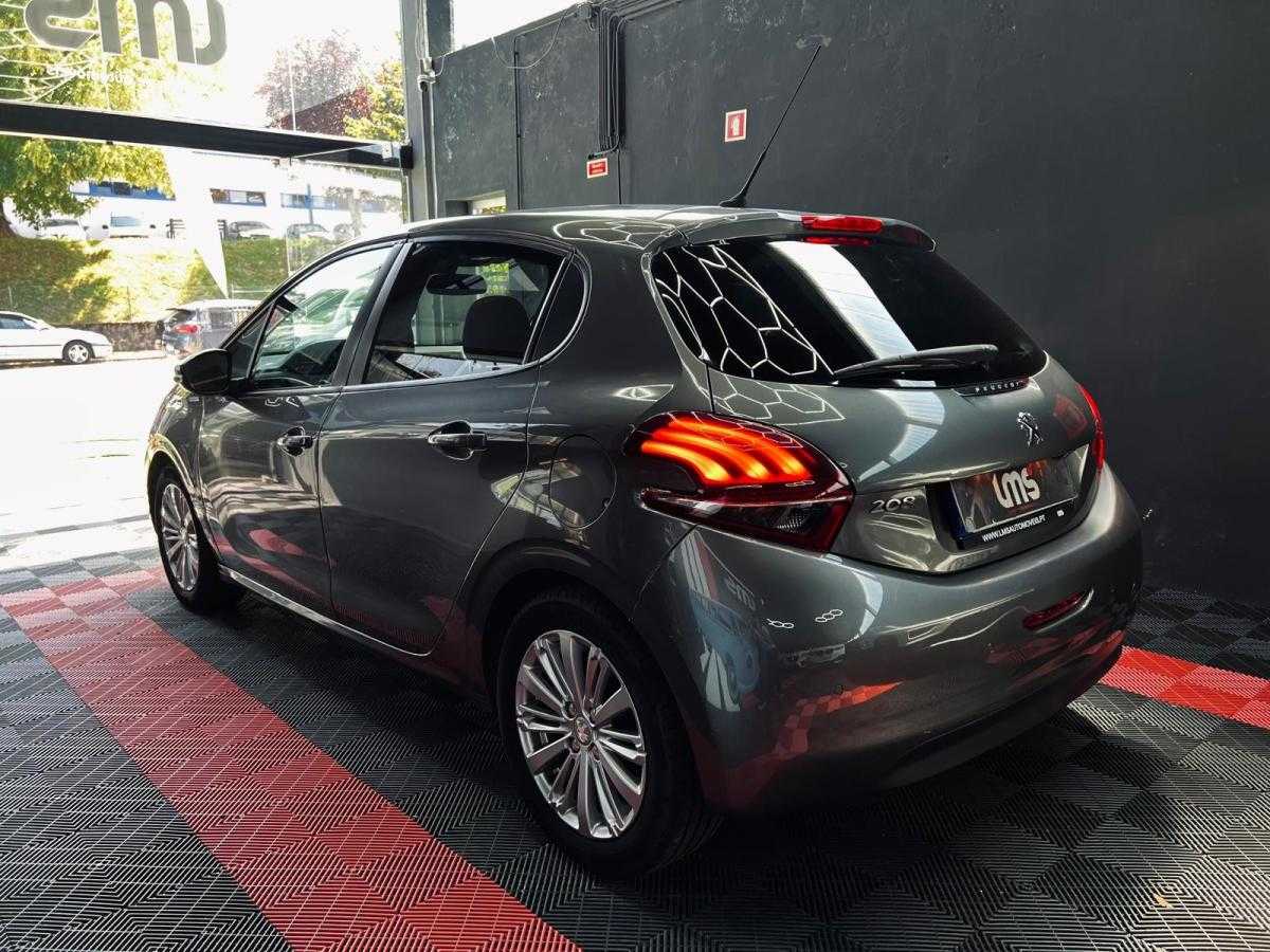 peugeot-208-2018-gasolina-1199cc
