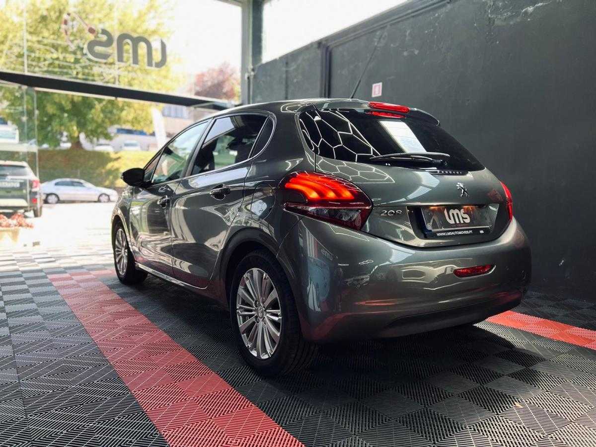 peugeot-208-2018-gasolina-1199cc