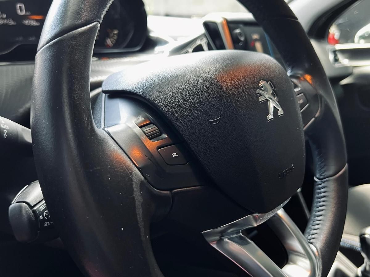 peugeot-208-2018-gasolina-1199cc