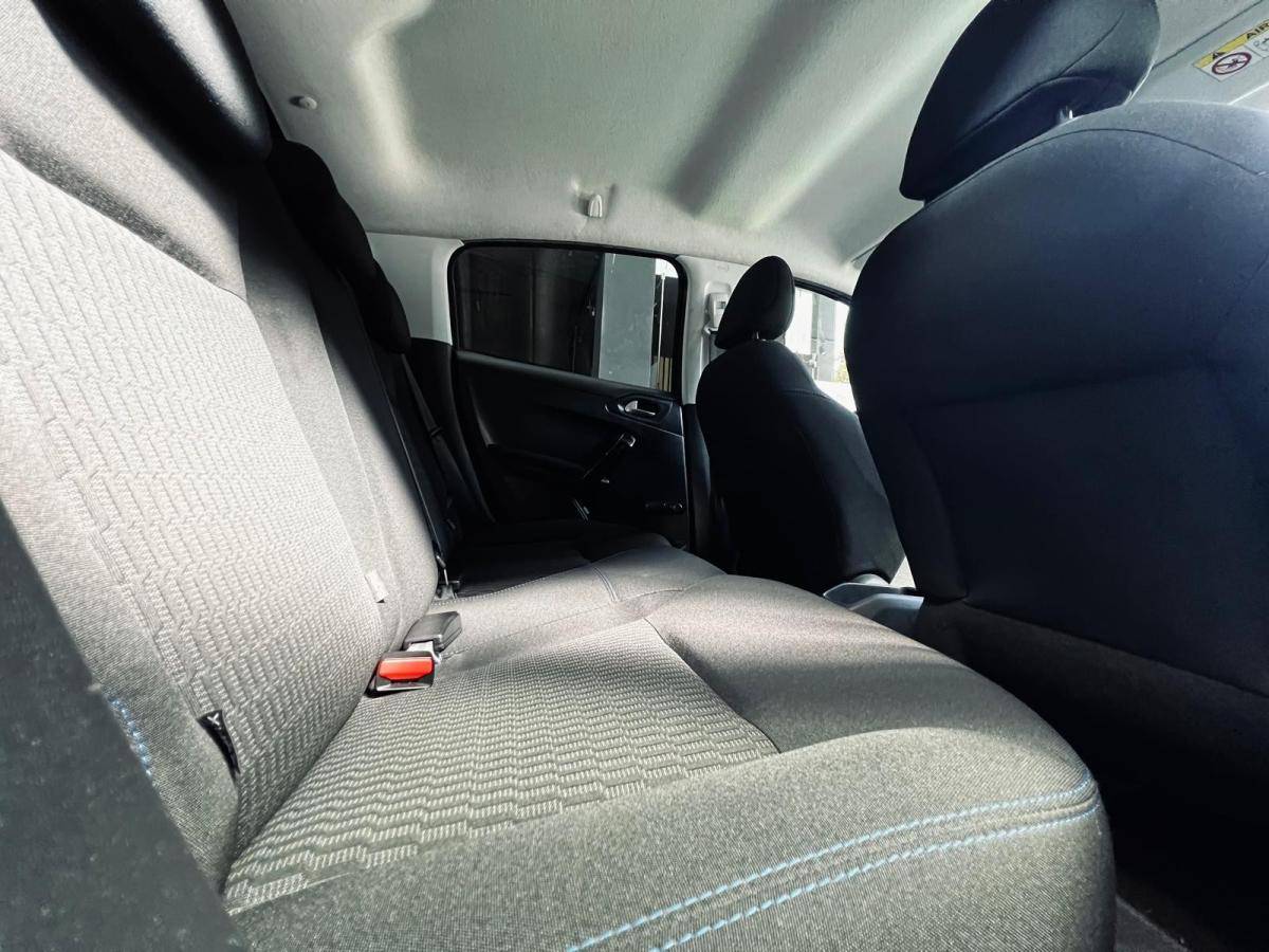 peugeot-208-2018-gasolina-1199cc
