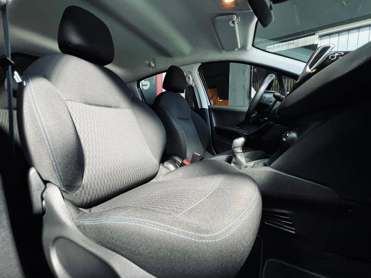 peugeot-208-2018-gasolina-1199cc