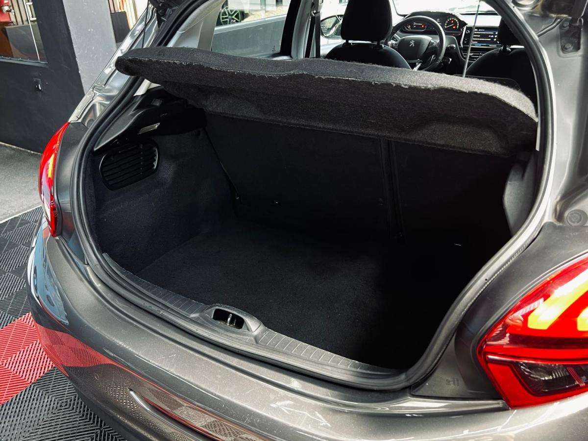 peugeot-208-2018-gasolina-1199cc