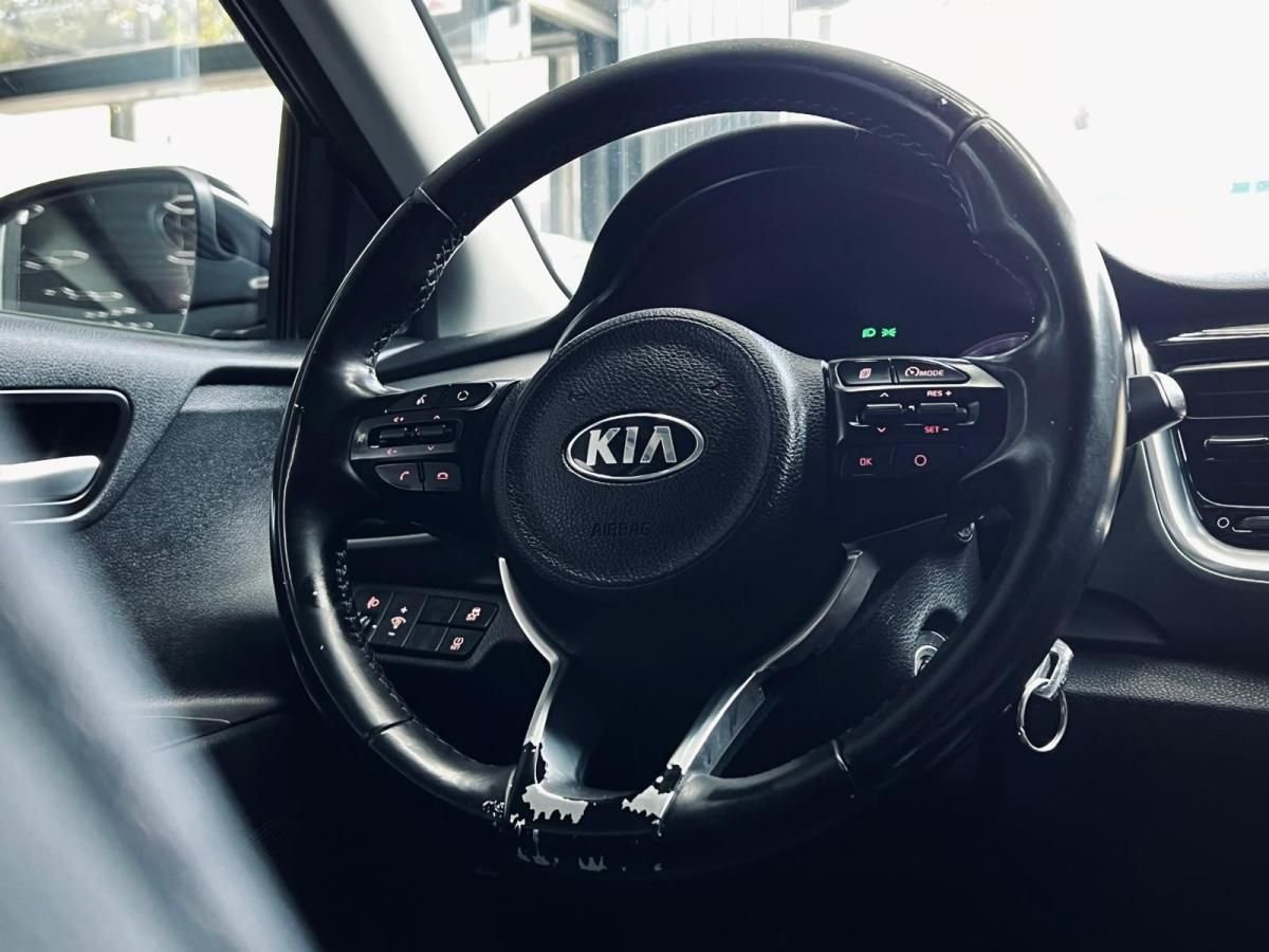 kia-stonic-2019-diesel-1598cc
