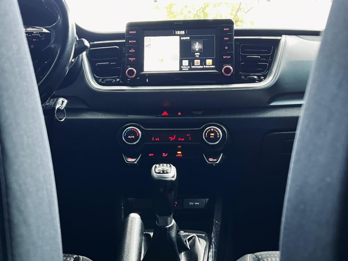 kia-stonic-2019-diesel-1598cc