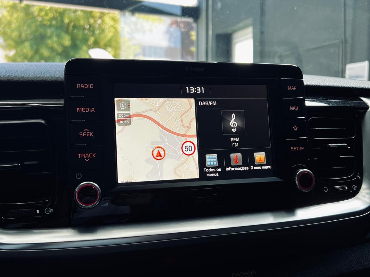 kia-stonic-2019-diesel-1598cc