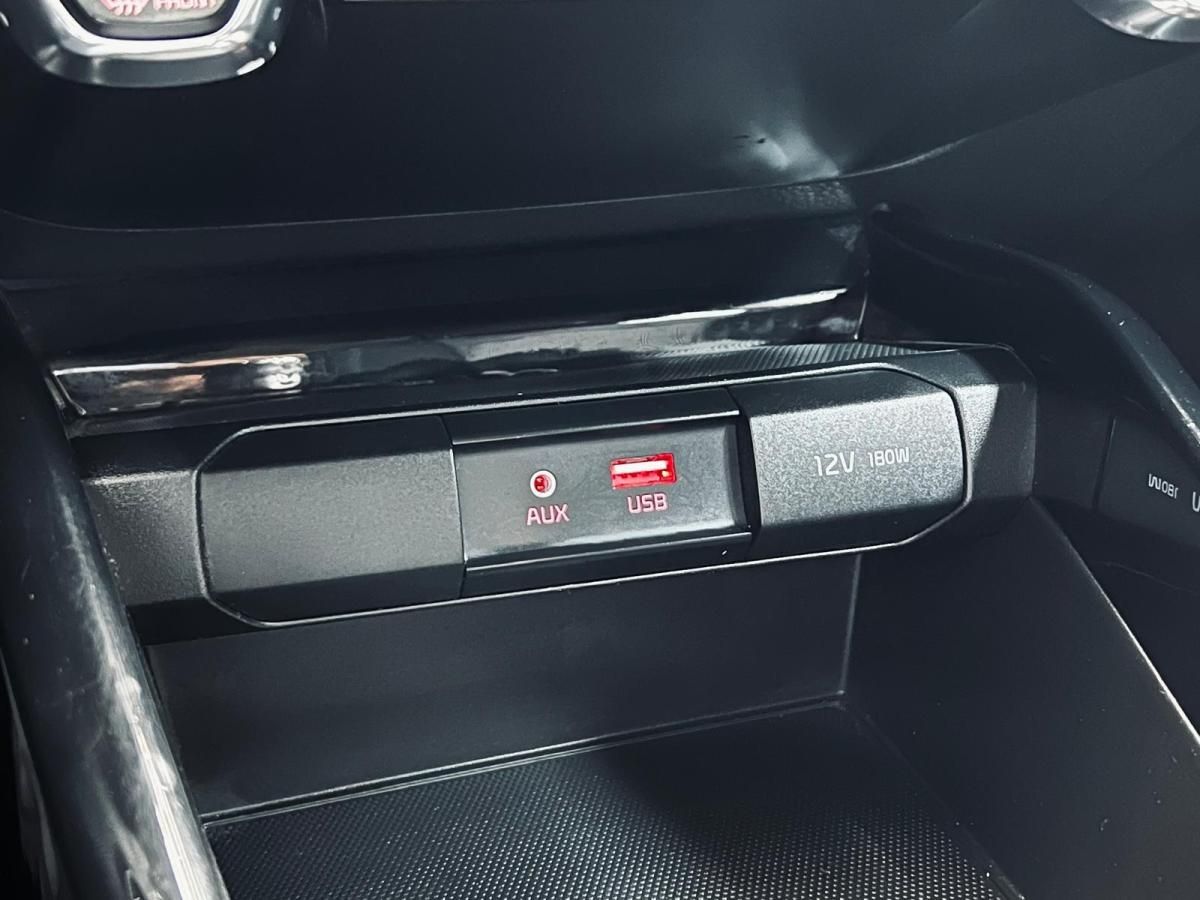 kia-stonic-2019-diesel-1598cc