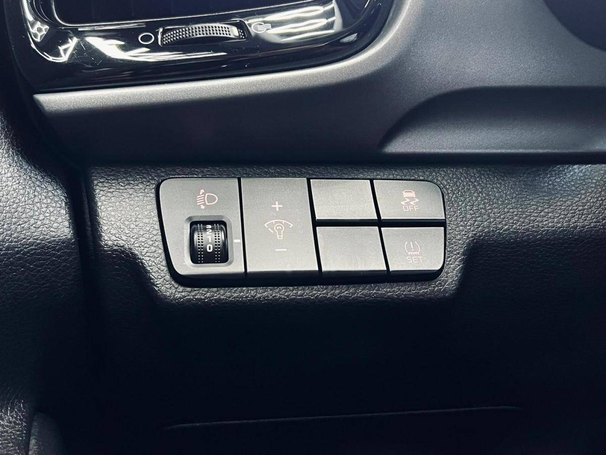 kia-stonic-2019-diesel-1598cc
