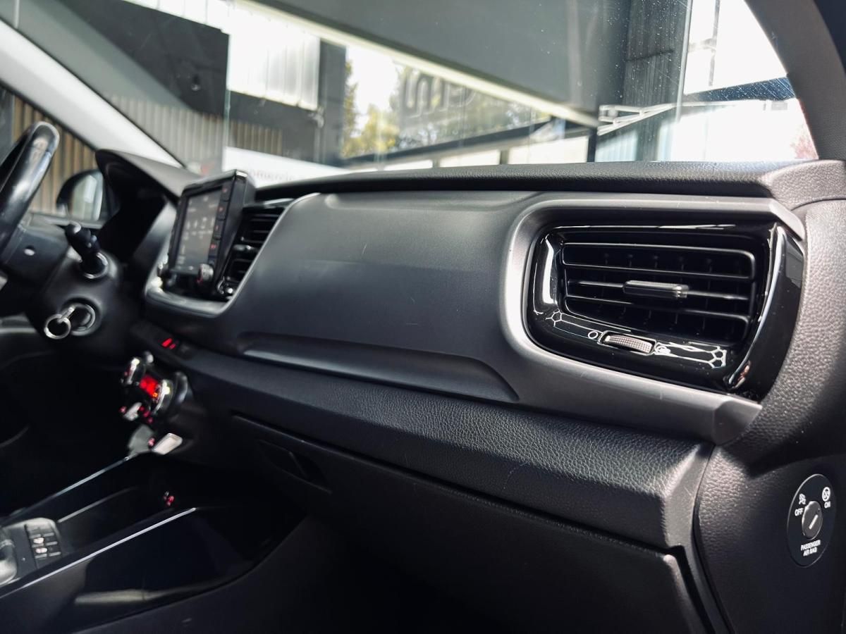 kia-stonic-2019-diesel-1598cc