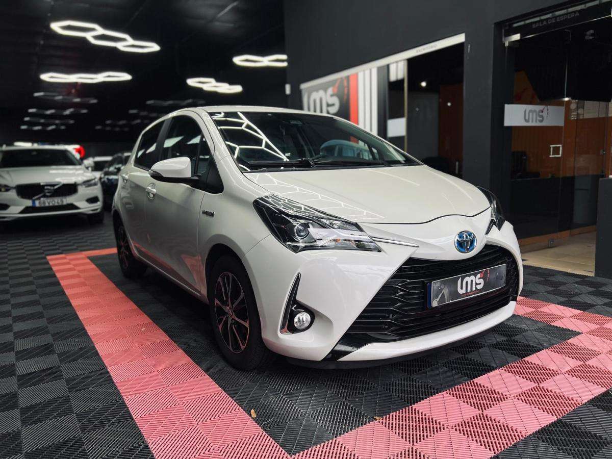 toyota-yaris-2018-hibrido-a-gasolina-1497cc