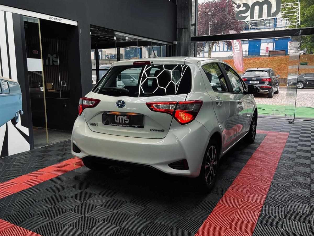 toyota-yaris-2018-hibrido-a-gasolina-1497cc