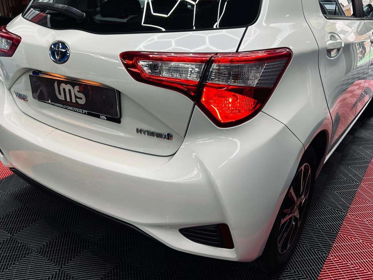toyota-yaris-2018-hibrido-a-gasolina-1497cc