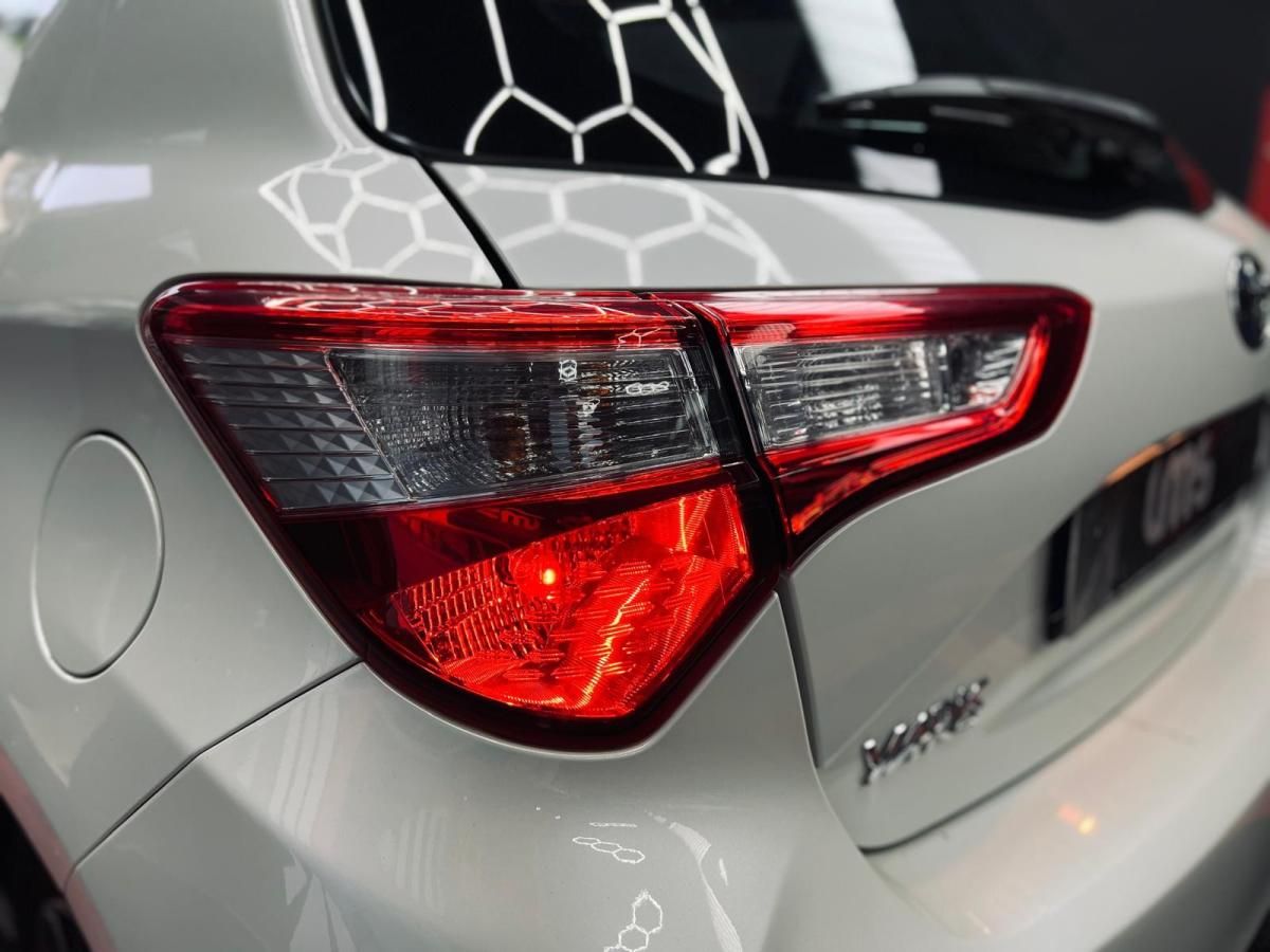 toyota-yaris-2018-hibrido-a-gasolina-1497cc