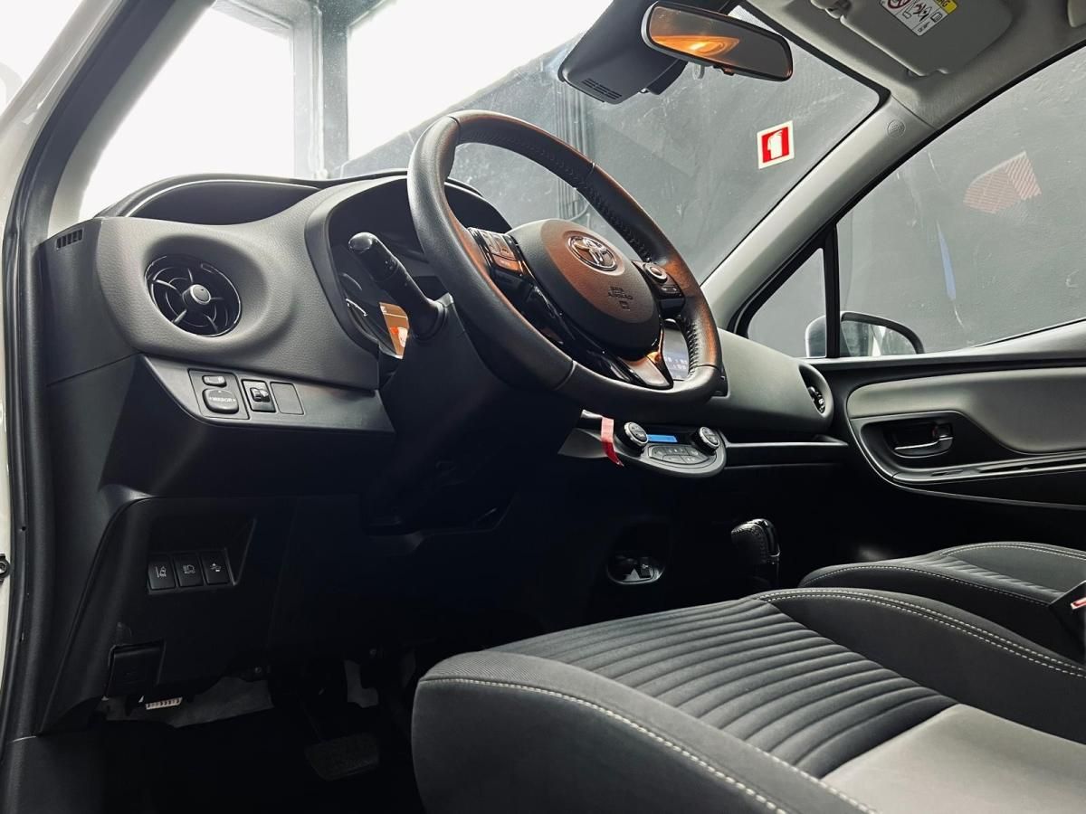 toyota-yaris-2018-hibrido-a-gasolina-1497cc