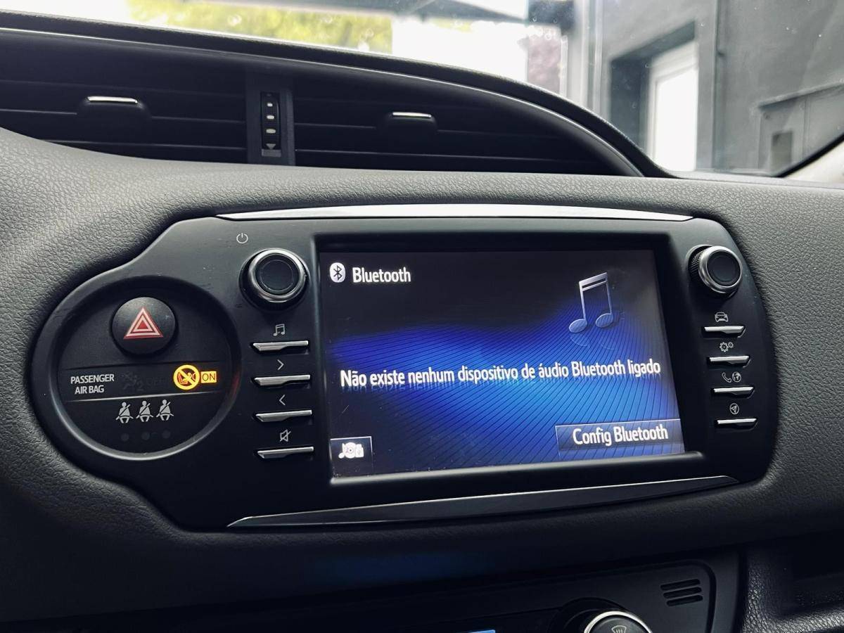 toyota-yaris-2018-hibrido-a-gasolina-1497cc