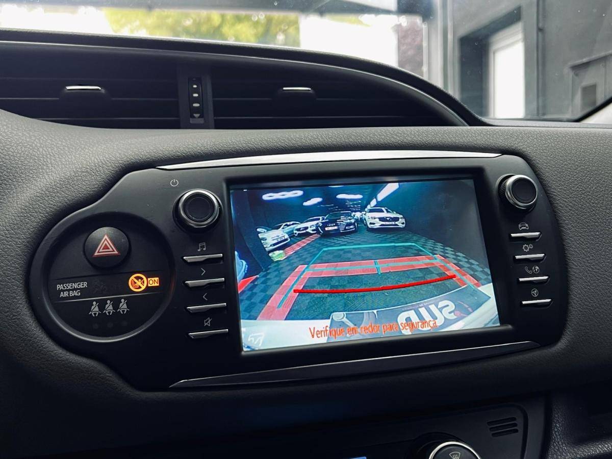 toyota-yaris-2018-hibrido-a-gasolina-1497cc