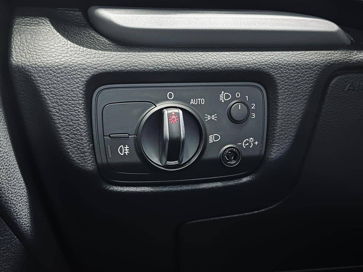 audi-a3-sportback-2015-diesel-1598cc