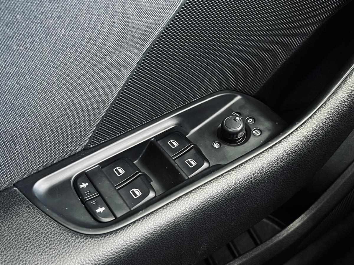 audi-a3-sportback-2015-diesel-1598cc
