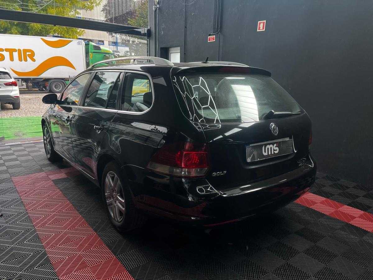 volkswagen-golf-variant-2010-diesel-1598cc