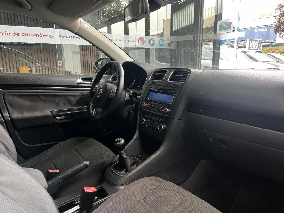 volkswagen-golf-variant-2010-diesel-1598cc