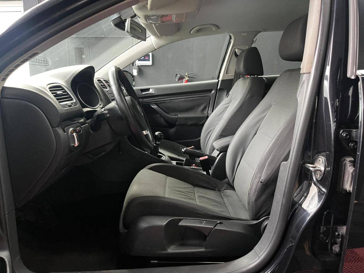 volkswagen-golf-variant-2010-diesel-1598cc